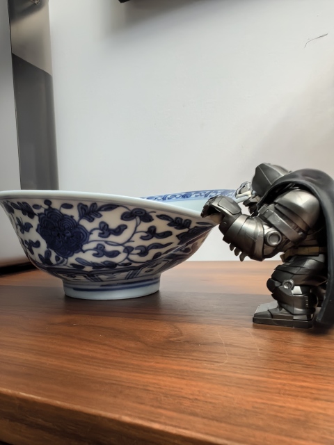 古玩陶瓷清中期青花纏枝花卉紋碗拍賣,當前價格1000元