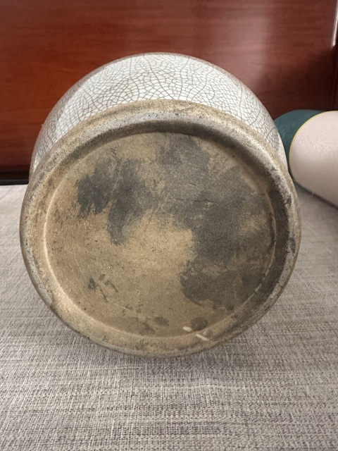 古玩陶瓷雍乾哥釉盤口瓶拍賣，當(dāng)前價(jià)格22000元