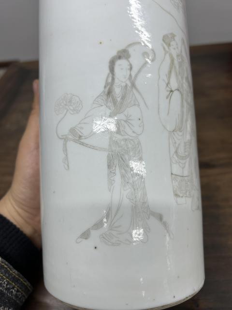 古玩陶瓷清晚期 刻瓷帽筒拍賣,當(dāng)前價(jià)格16888元
