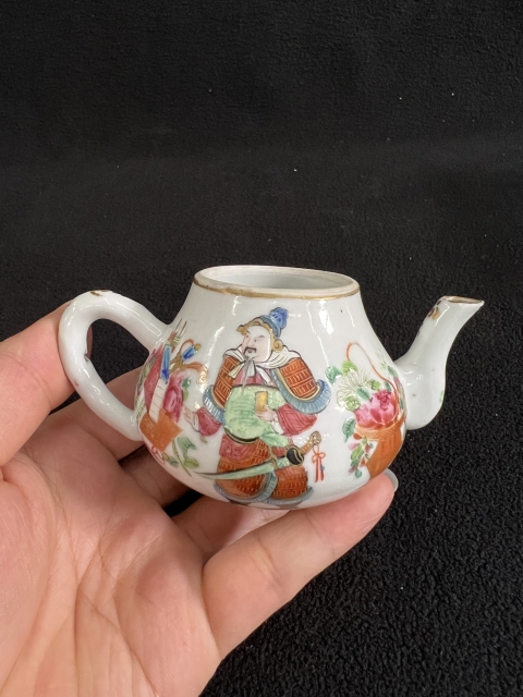 古玩陶瓷道光無雙譜粉彩執(zhí)壺拍賣，當(dāng)前價格2999元