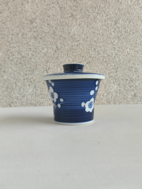 古玩陶瓷青花冰梅圖蓋缸拍賣，當前價格220元
