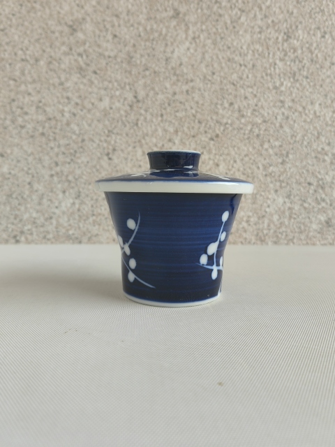 古玩陶瓷青花冰梅圖蓋缸拍賣，當前價格220元