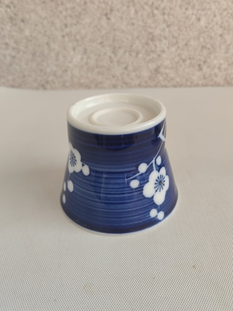 古玩陶瓷青花冰梅圖蓋缸拍賣，當前價格220元
