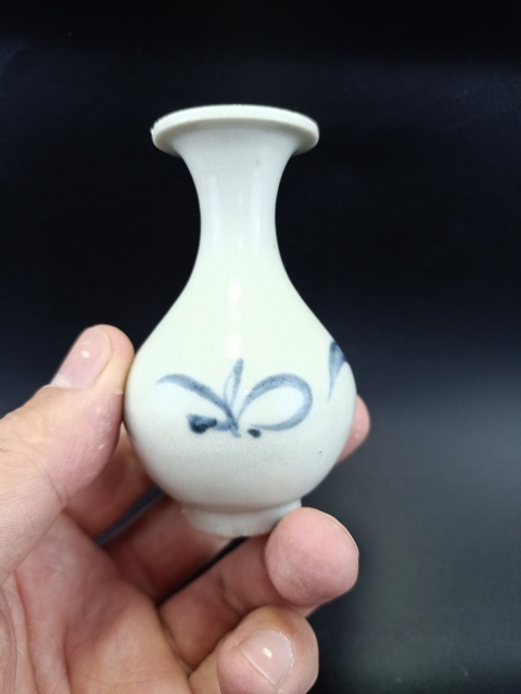 古玩陶瓷【清早】青花花卉紋玉壺春瓶【有瓶中皇后的美稱】拍賣,當(dāng)前價(jià)格0元