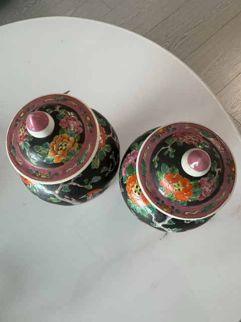 古玩陶瓷墨地粉彩雉雞牡丹圖雞腿瓶拍賣,當前價格19999元
