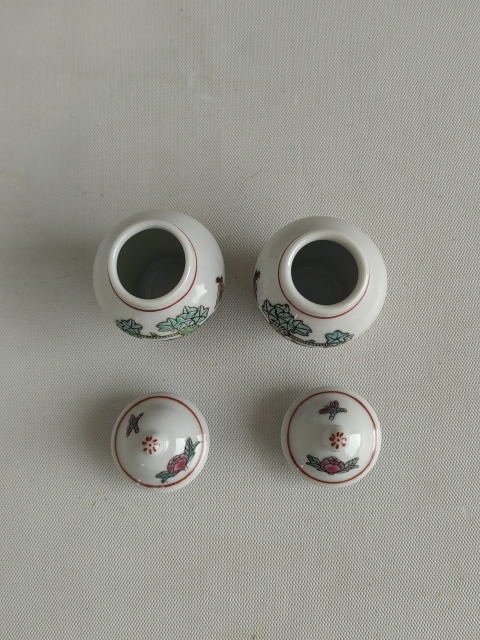 古玩陶瓷粉彩鳳穿花蓋罐拍賣，當(dāng)前價(jià)格260元