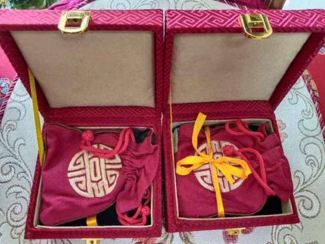 古玩玉器和田玉梳拍賣,當前價格90000元