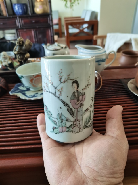 古玩陶瓷粉彩桃花美女詩文筆筒拍賣，當前價格2300元
