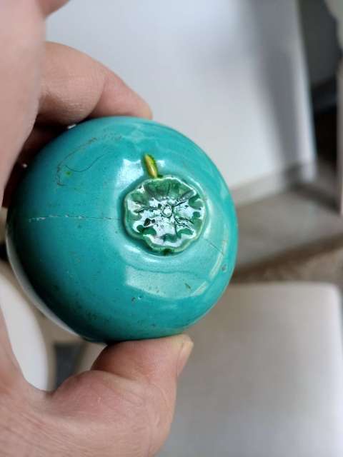古玩陶瓷松石綠地粉彩一鴛蓮升圖紋罐拍賣，當前價格666元