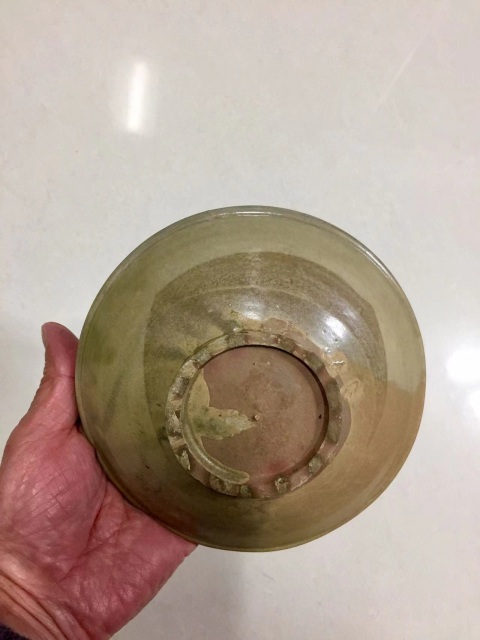 古玩陶瓷唐:五代十國越窯青瓷唇口碗(一對)拍賣,當前價格260000元