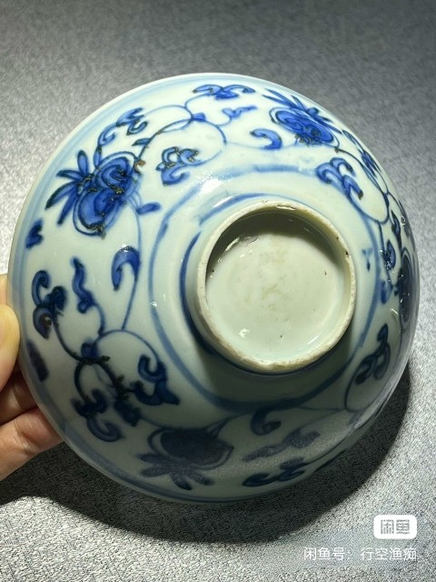 古玩陶瓷明中花卉紋青花碗拍賣,當(dāng)前價(jià)格14000元