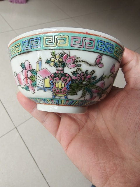 古玩陶瓷粉彩博古圖茶碗拍賣，當前價格1580元