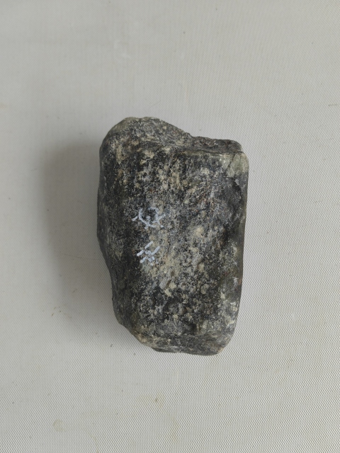 古玩玉器天然翡翠原石料拍賣,當前價格1500元