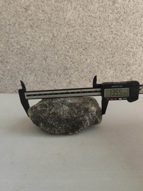 古玩玉器天然翡翠原石料拍賣,當前價格1500元