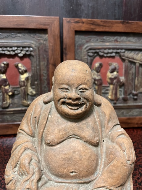 古玩陶瓷紫砂胎彌勒佛坐像拍賣，當(dāng)前價(jià)格4000元