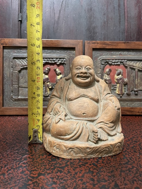 古玩陶瓷紫砂胎彌勒佛坐像拍賣，當(dāng)前價(jià)格4000元