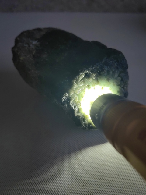 古玩玉器天然翡翠原石料拍賣,當(dāng)前價格680元