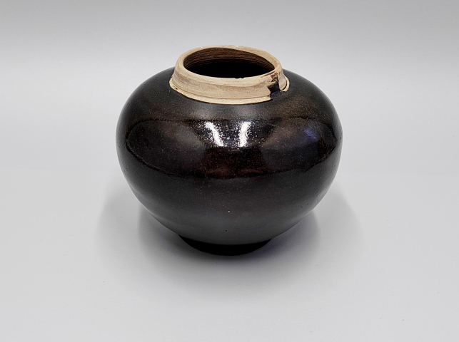 古玩陶瓷雅致的元明黑釉罐插花神器拍賣,當(dāng)前價(jià)格800元