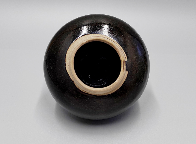 古玩陶瓷雅致的元明黑釉罐插花神器拍賣,當(dāng)前價(jià)格800元