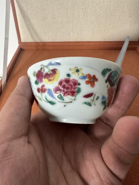 古玩陶瓷清雍正 粉彩花卉紋小杯拍賣,當前價格3800元