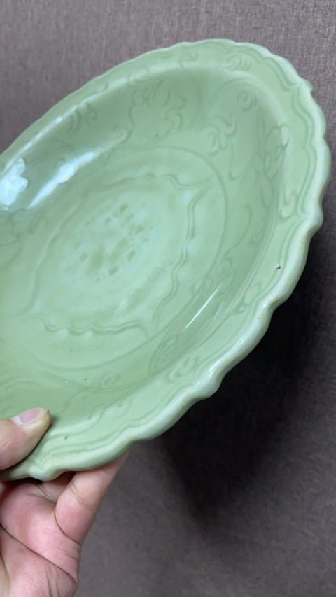 古玩陶瓷龍泉窯菱口盤拍賣,當前價格18000元
