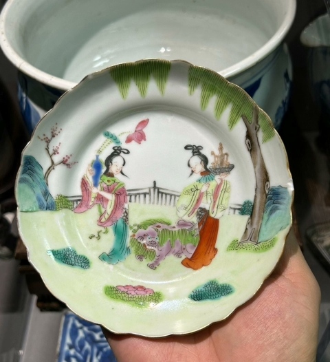古玩陶瓷精品民窯-清道光咸豐超細路粉彩麻姑獻壽圖花口盤拍賣，當前價格3200元