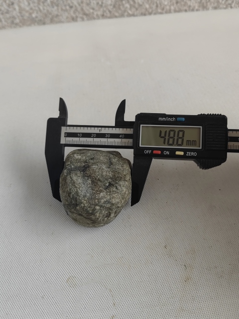 古玩玉器天然翡翠原石料拍賣,當(dāng)前價(jià)格220元