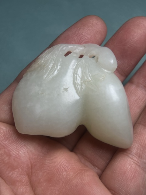 古玩玉器籽料白玉壽桃拍賣,當前價格13800元