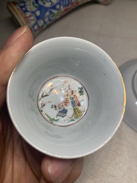 古玩陶瓷雍正粉彩描金人物紋杯碟拍賣,當(dāng)前價(jià)格288元