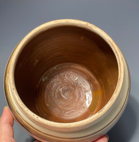 古玩陶瓷白地黑花罐拍賣,當(dāng)前價(jià)格1500元
