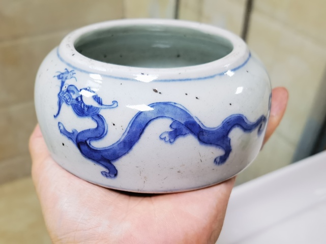 古玩陶瓷青花赤龍水盂真品鑒賞圖