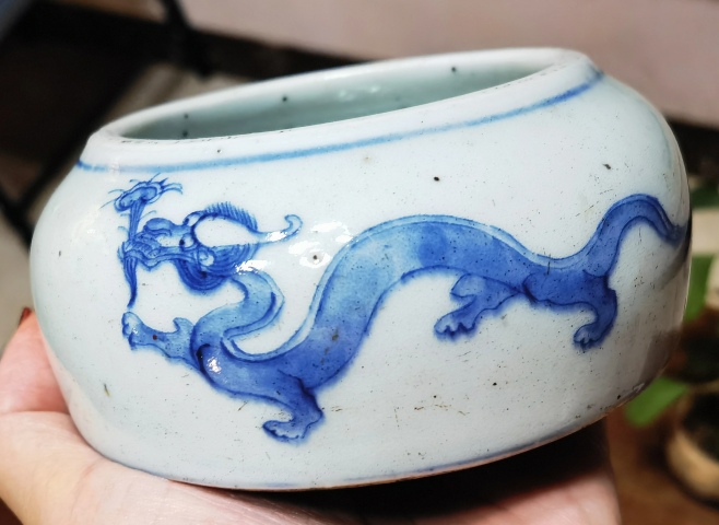 古玩陶瓷青花赤龍水盂真品鑒賞圖