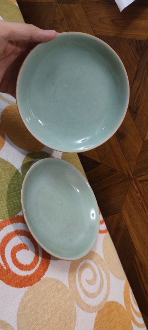 古玩陶瓷大清嘉慶年制款豆青釉大盤一對拍賣，當(dāng)前價格428元