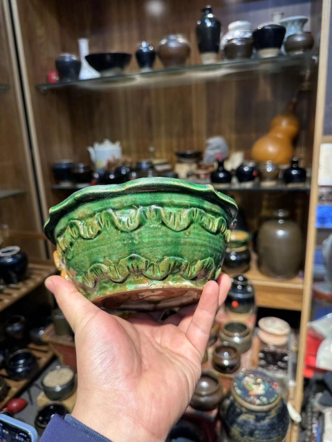 古玩陶瓷明三彩爐拍賣,當前價格2888元