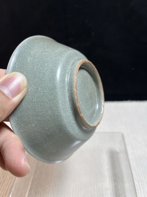 古玩陶瓷南宋御用瓷龍泉青瓷冰片紋水洗拍賣，當(dāng)前價格9980元