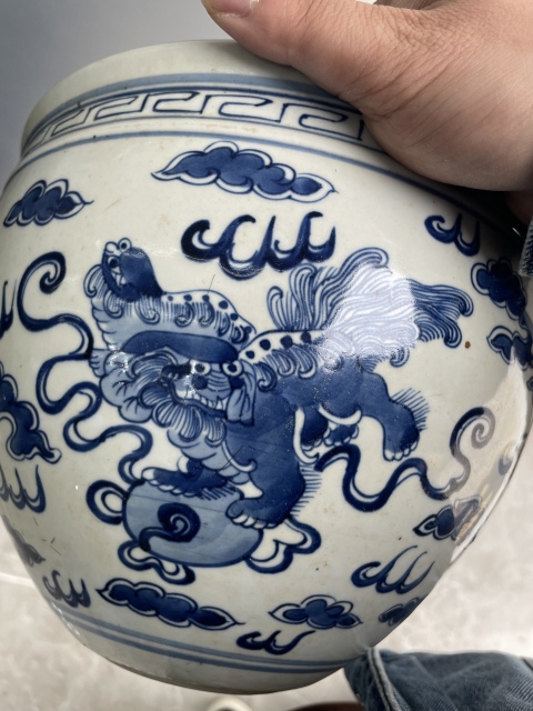 古玩陶瓷青花獅子滾繡球紋文房卷缸拍賣,當前價格22888元