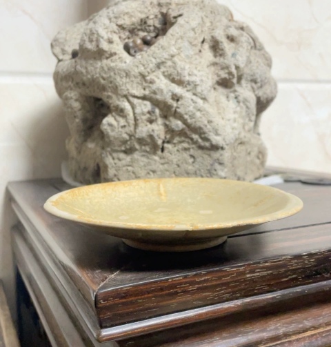 古玩陶瓷五代越窯出筋葵口盤完整有拖油。拍賣，當前價格6999元