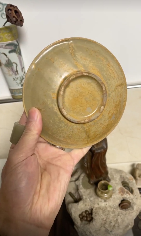古玩陶瓷五代越窯出筋葵口盤完整有拖油。拍賣，當前價格6999元