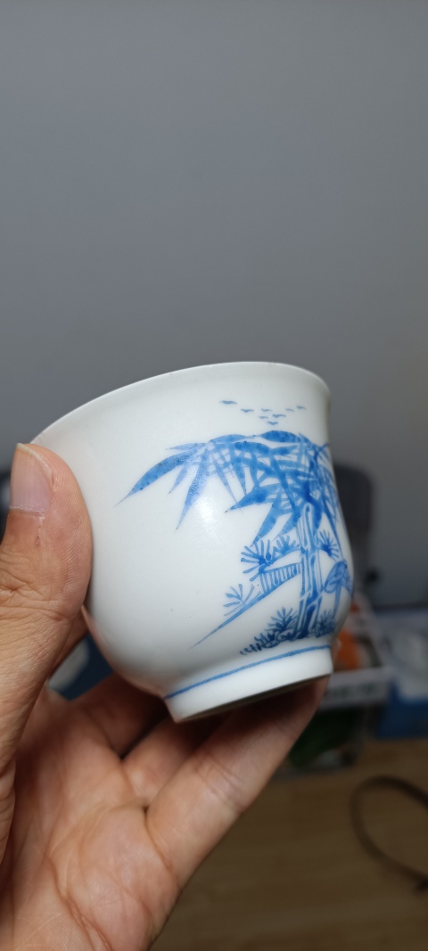 古玩陶瓷民國 江西瓷業(yè)公司藍(lán)彩人物紋杯拍賣,當(dāng)前價格1800元