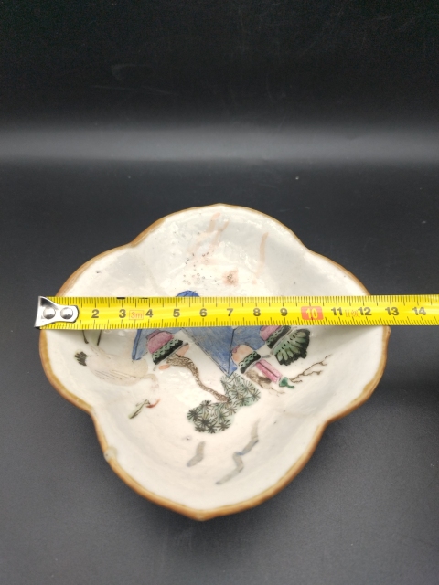 古玩陶瓷粉彩松鶴圖供盤拍賣,當前價格980元