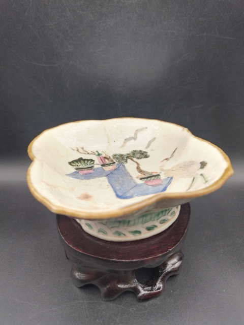 古玩陶瓷粉彩松鶴圖供盤拍賣,當前價格980元