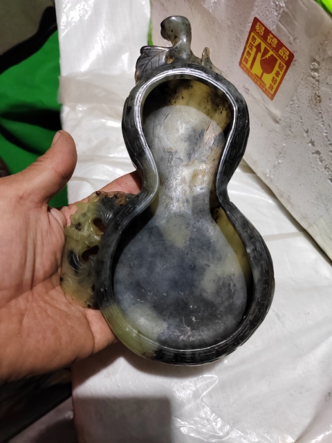 古玩玉器岫玉雕“葫蘆形筆洗”拍賣，當前價格1366元