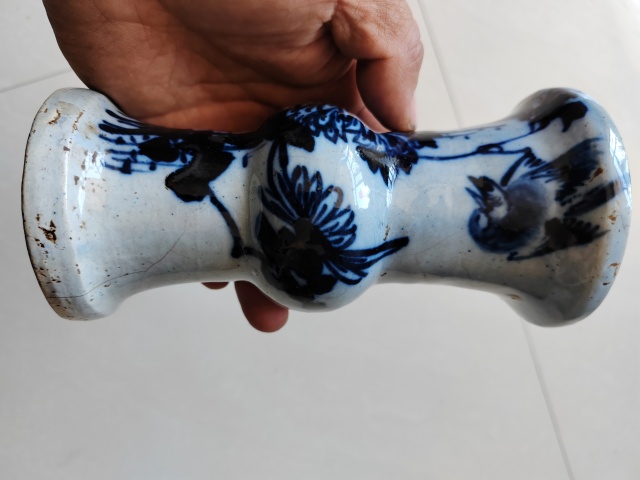 古玩陶瓷青花花鳥紋花觚拍賣，當(dāng)前價(jià)格999元