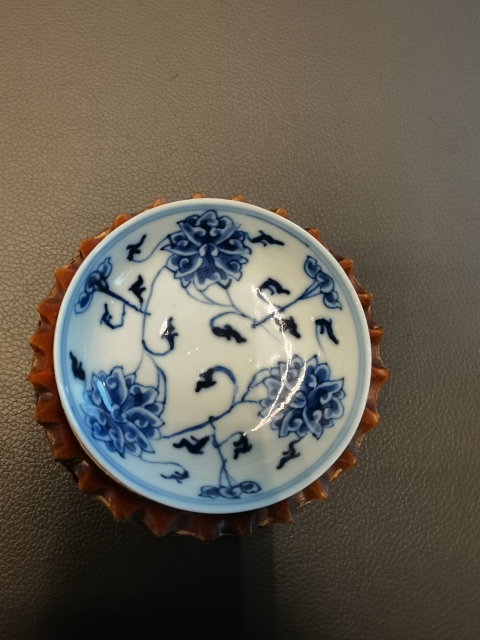 古玩陶瓷光緒·青花纏枝蓮紋筆添真品鑒賞圖