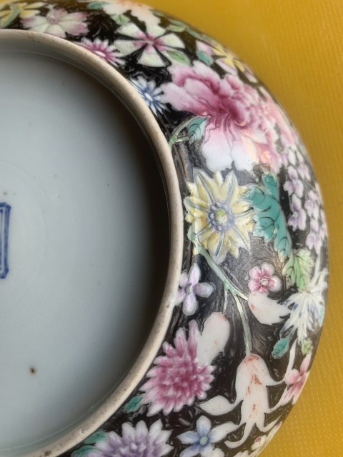 古玩陶瓷墨地粉彩百花不落地紋盤拍賣，當(dāng)前價(jià)格3800元