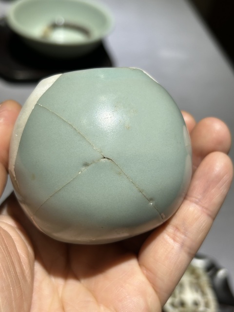 古玩陶瓷南宋龍泉窯鳥食缸拍賣,當前價格3800元