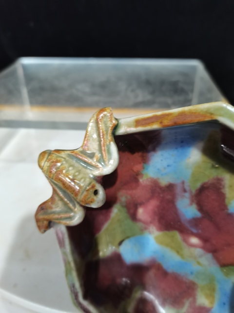 古玩陶瓷三陽開泰品種貼塑蝙蝠水洗拍賣,當(dāng)前價(jià)格4000元