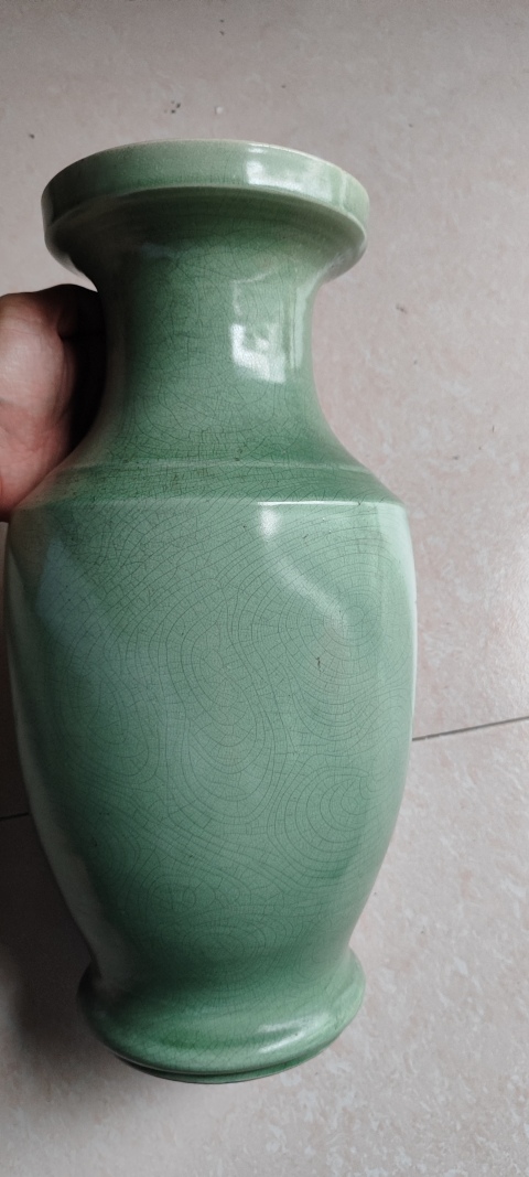 古玩陶瓷綠釉開片瓷瓶拍賣,當前價格4800元