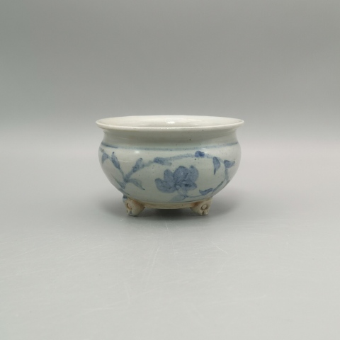 古玩陶瓷明代.花卉紋青花爐拍賣,當前價格1980元