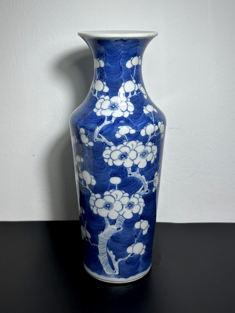 古玩陶瓷清光緒·青花留白冰梅圖 軟棒槌瓶拍賣，當前價格1650元